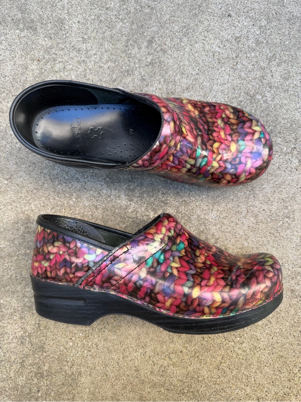 Dansko Professional Multicolor Yarn Knit Print Leather Clogs Size 40